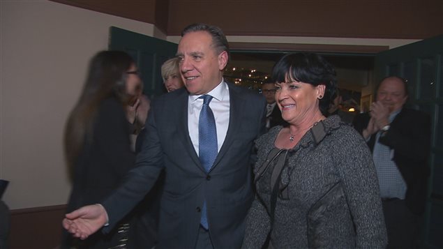 Le chef de la CAQ, François Legault et la candidate Hélène Girard Le chef de la CAQ, François Legault et la candidate Hélène Girard