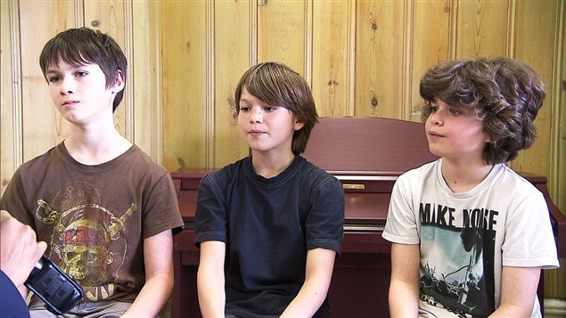 Antoine Dubois, Jéricho Ortega et Louis-Antoine Sans-Thivierge, des Petits Chanteurs du Mont-Royal Antoine Dubois, Jéricho Ortega et Louis-Antoine Sans-Thivierge, des Petits Chanteurs du Mont-Royal