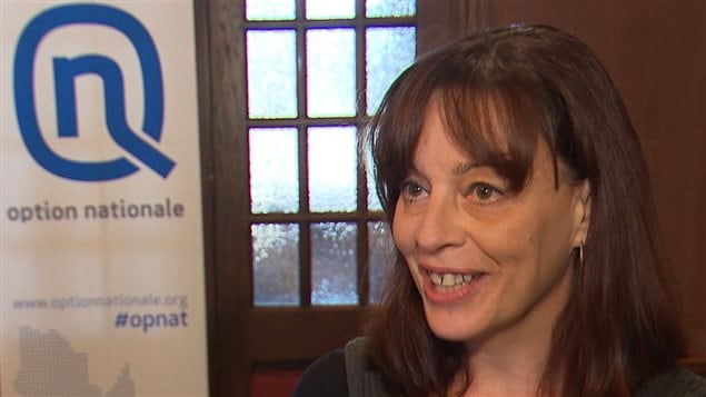 Nataly Dufour a été chef intérimaire d'Option nationale en 2013 lorsque Jean-Martin Aussant a quitté la vie politique. Nataly Dufour a été chef intérimaire d'Option nationale en 2013 lorsque Jean-Martin Aussant a quitté la vie politique.