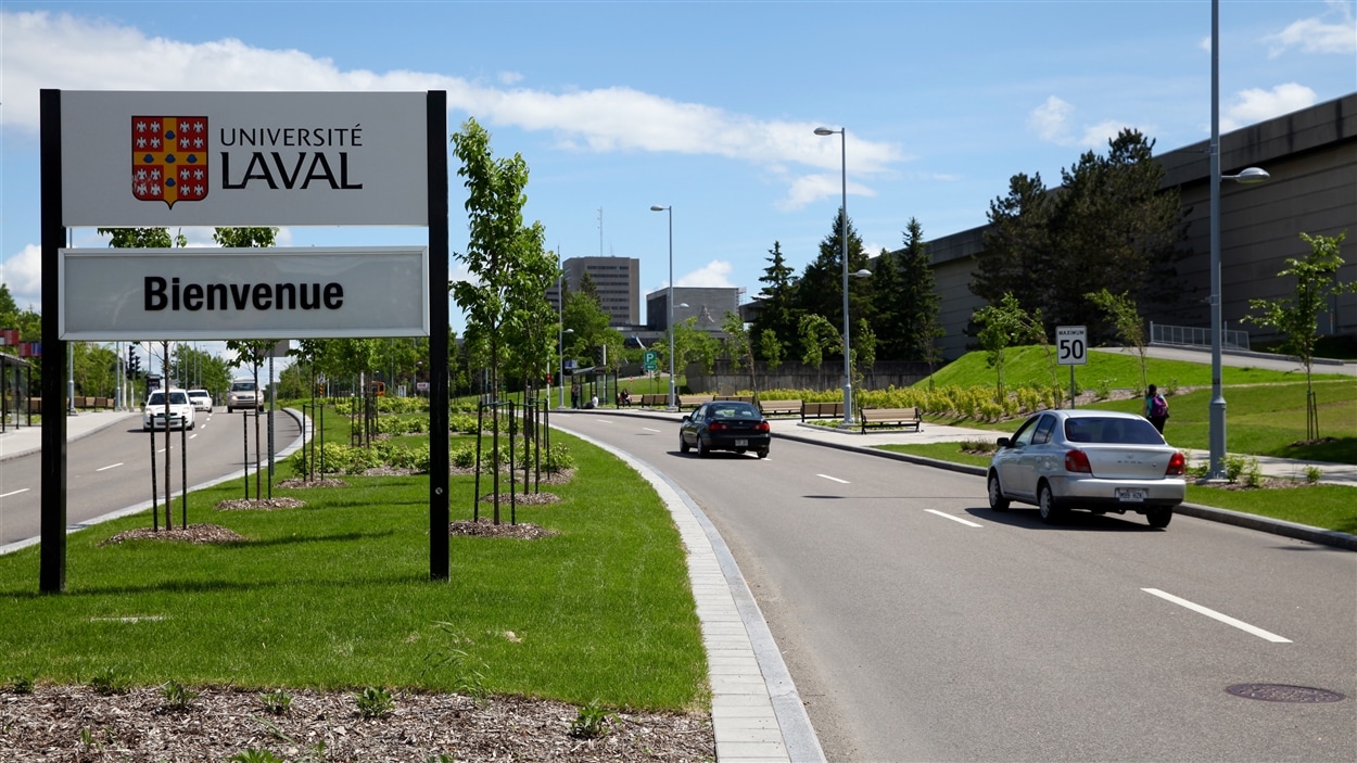L'entrée nord du campus de l'Université Laval. L'entrée nord du campus de l'Université Laval.