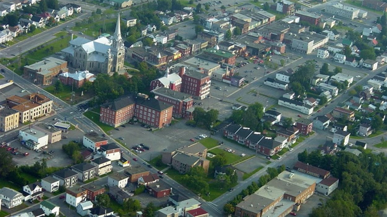 Thetford Mines veut avoir les Jeux du Québec en 2018 ICI.RadioCanada.ca Thetford Mines veut avoir les Jeux du Québec en 2018 ICI.RadioCanada.ca