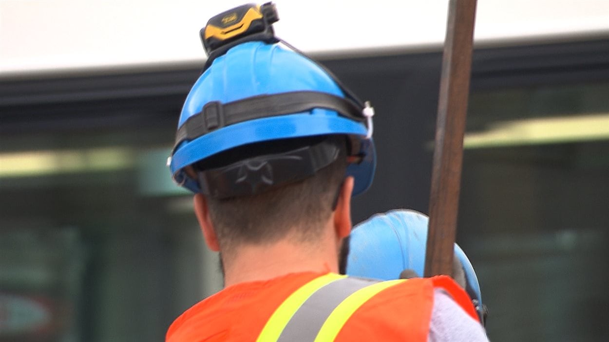 Employé col bleu de la Ville de Montréal Employé col bleu de la Ville de Montréal