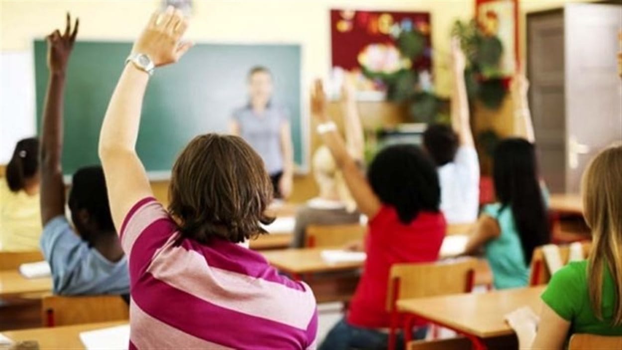 Les programmes d'immersion française sont de plus en plus populaires en Saskatchewan. Les programmes d'immersion française sont de plus en plus populaires en Saskatchewan.