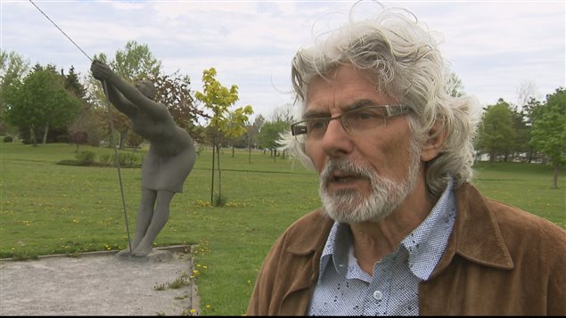 Le sculpteur Roger Langevin Le sculpteur Roger Langevin