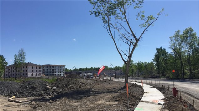 Le développement résidentiel est en cours à La Prairie. Le développement résidentiel est en cours à La Prairie.