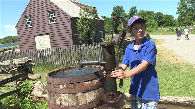 Ethan Tomney au village Upper Canada. Ethan Tomney au village Upper Canada.