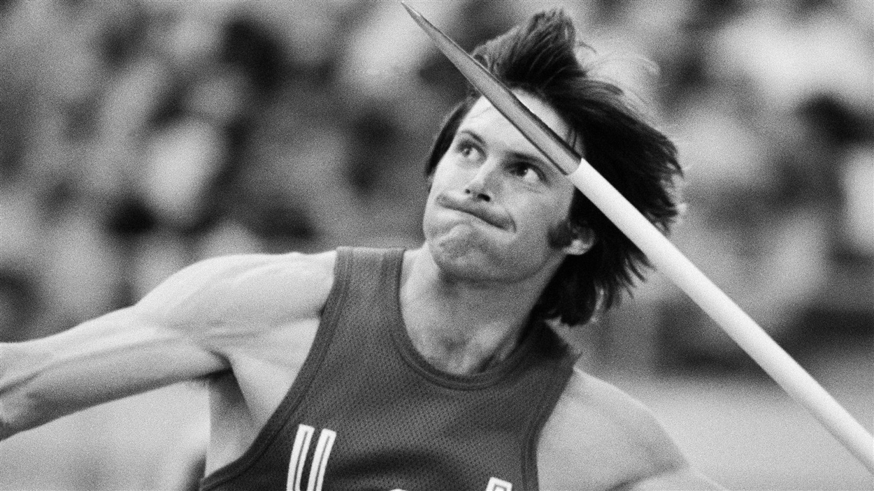 Bruce Jenner Et Lasse Viren Les Dieux Du Stade Extrait Du Livre Numerique Richard Garneau La Voix Du Stade Jeux Olympiques Radio Canada Ca