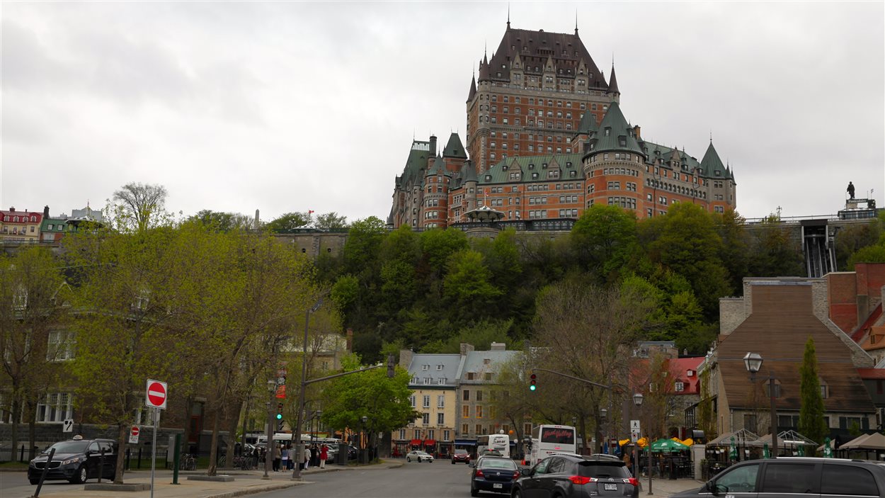 Le château Frontenac à Québec. Le château Frontenac à Québec.