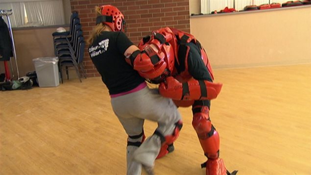 Un cours d'autodefense Un cours d'autodefense