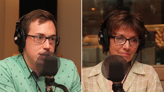 Pierre-Luc Brisson et Francine Pelletier dans les studios de Plus on est de fous, plus on lit!