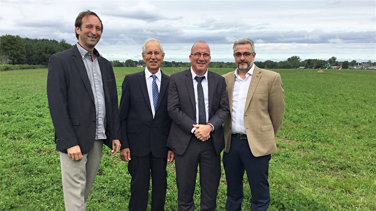 Le Cégep de Victoriaville a acheté la terre des pères Clarétains. Le Cégep de Victoriaville a acheté la terre des pères Clarétains.