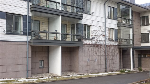 Une résidence avec appartements pour des personnes semi-autonomes de la municipalité de Turku, en Finlande. Une résidence avec appartements pour des personnes semi-autonomes de la municipalité de Turku, en Finlande.
