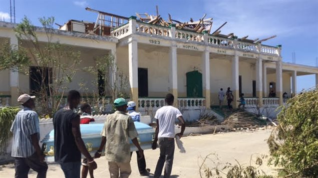 L'hôpital de Jérémie a lui aussi été abîmé par l'ouragan. L'hôpital de Jérémie a lui aussi été abîmé par l'ouragan.