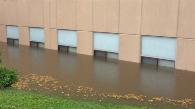 L'école Brookland à Sydney est fermée pour la journée en raison des inondations L'école Brookland à Sydney est fermée pour la journée en raison des inondations