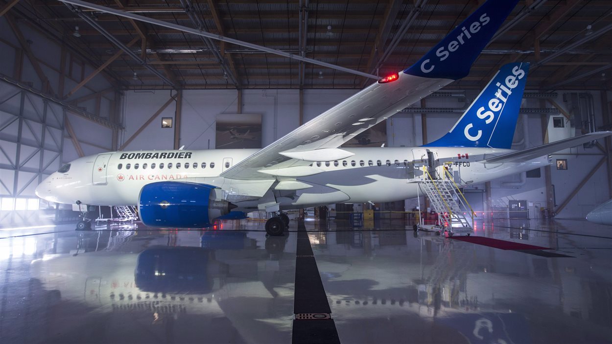 Un avion de la C Series. Un avion de la C Series.