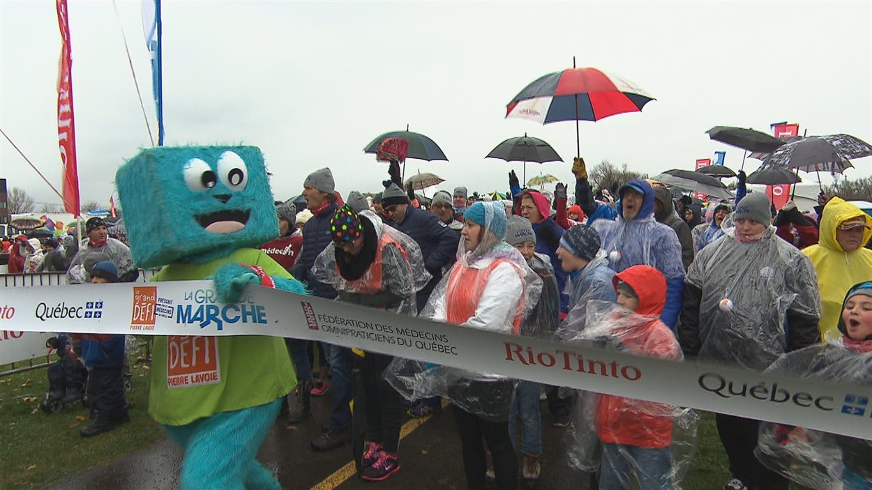 Des milliers de personnes ont marché au Saguenay-Lac-Saint-Jean. Des milliers de personnes ont marché au Saguenay-Lac-Saint-Jean.