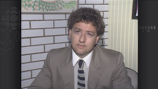 Éric Forest alors qu'il était directeur général de Boulevard Chevrolet, à Rimouski (1986). Éric Forest alors qu'il était directeur général de Boulevard Chevrolet, à Rimouski (1986).