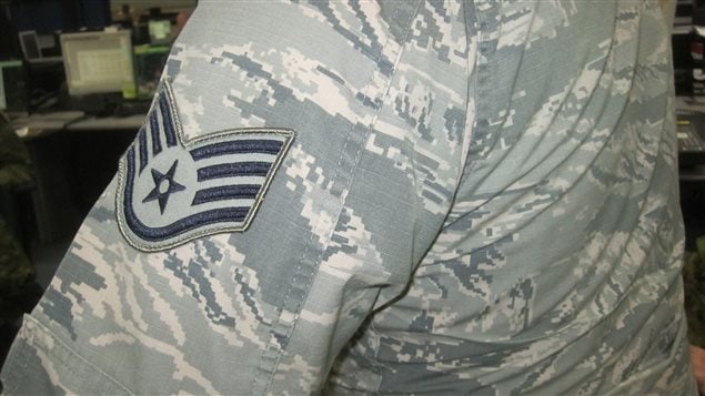 Un militaire américain en uniforme. Un militaire américain en uniforme.