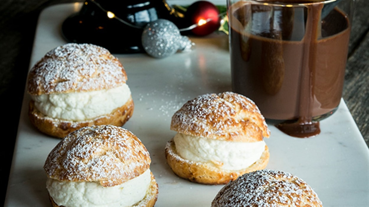 Choux à la crème | Les gourmands | ICI Radio-Canada.ca